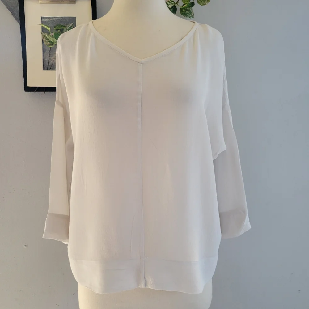 Everlane The Clean Silk V Neck ¾ Sleeve Blouse 6 - Picture 2 of 11